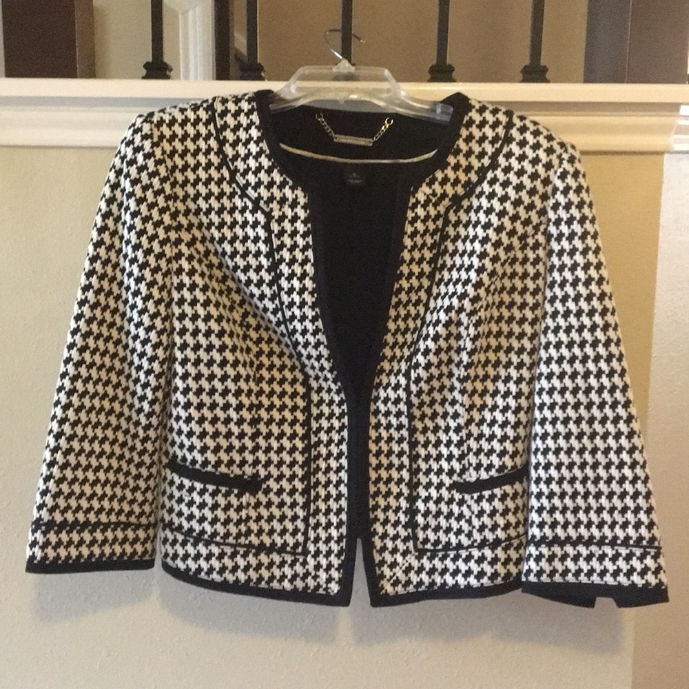 WHBM houndstooth crop blazer size 12